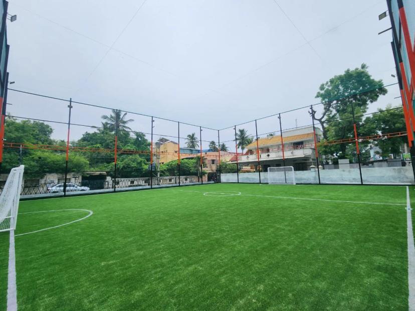 OneUp McTurf , Selaiyur, Chennai
