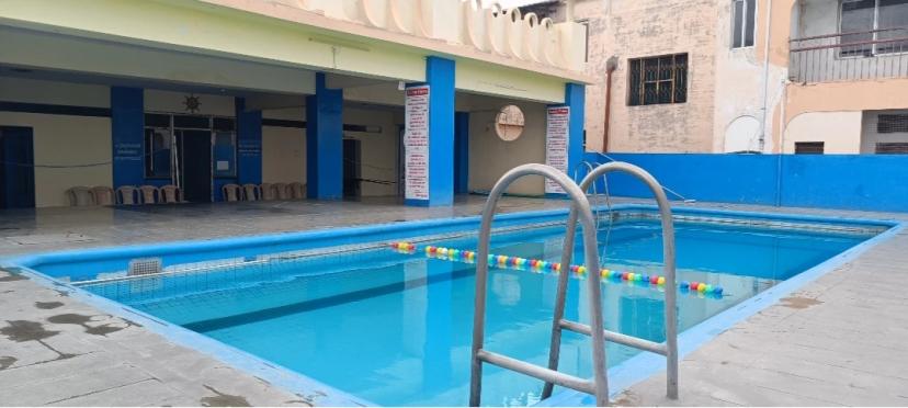 Chanma Rooftop Swimming Pool, Big Bazaar Street, Coimbatore