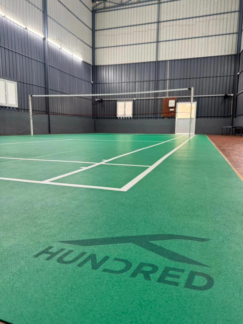 J Shuttle, Semmancheri, Chennai